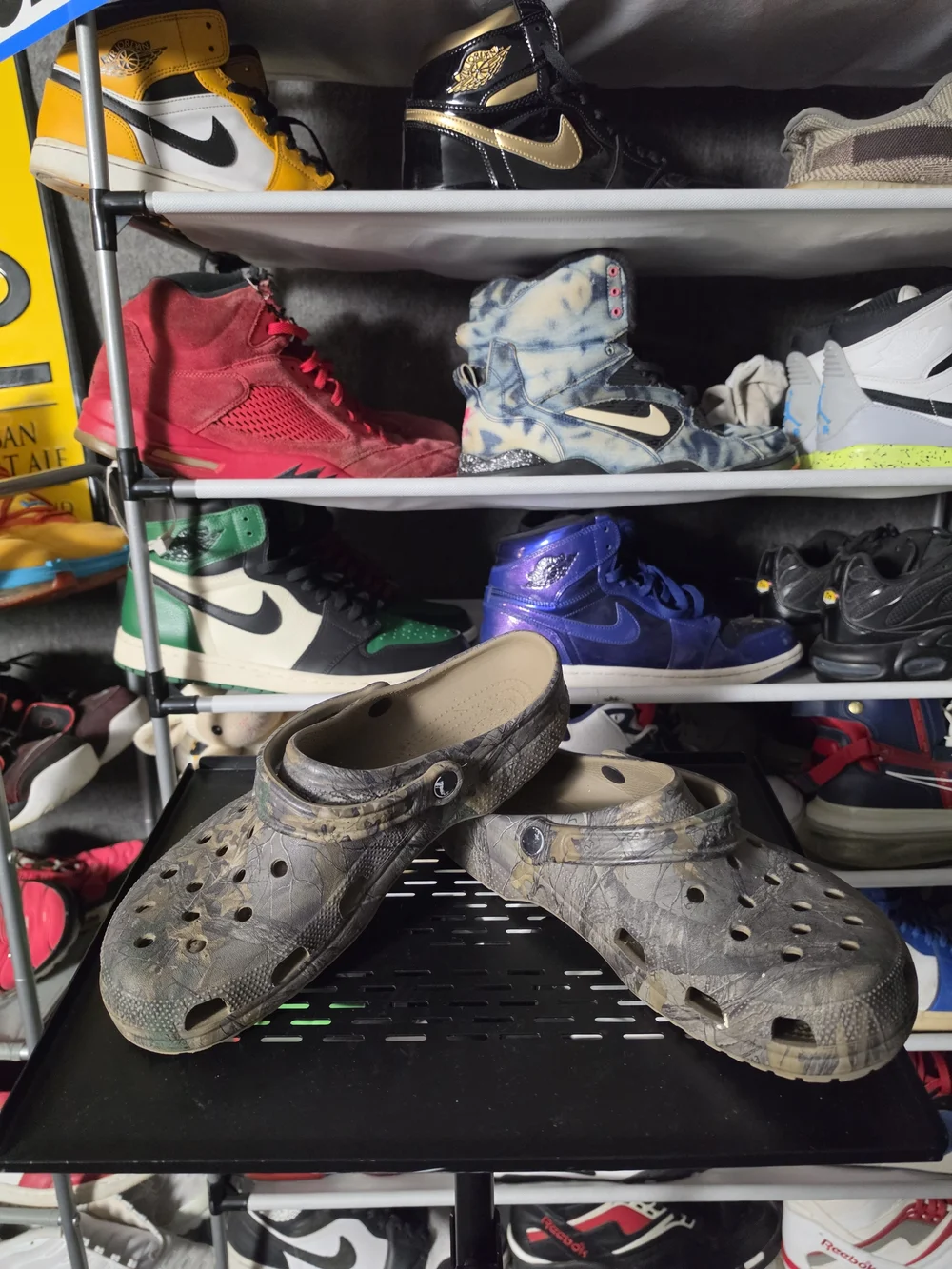 🔥 CROCS Men Size 12 Classic Clog in Green and Brown Camo Print